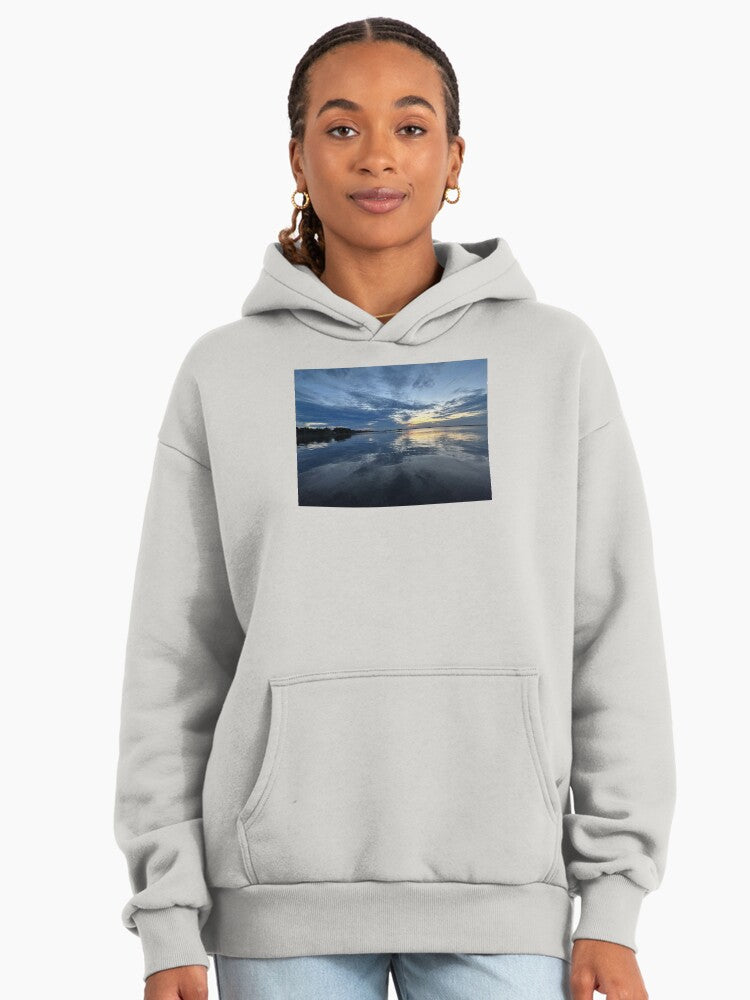 Serene Lakeside Sunset Hoodie - Calm Water Landscape Oversized Top Bone